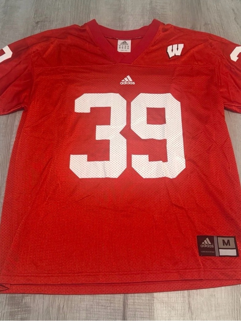 Wisconsin Badgers Football Jersey #39 - Size: M